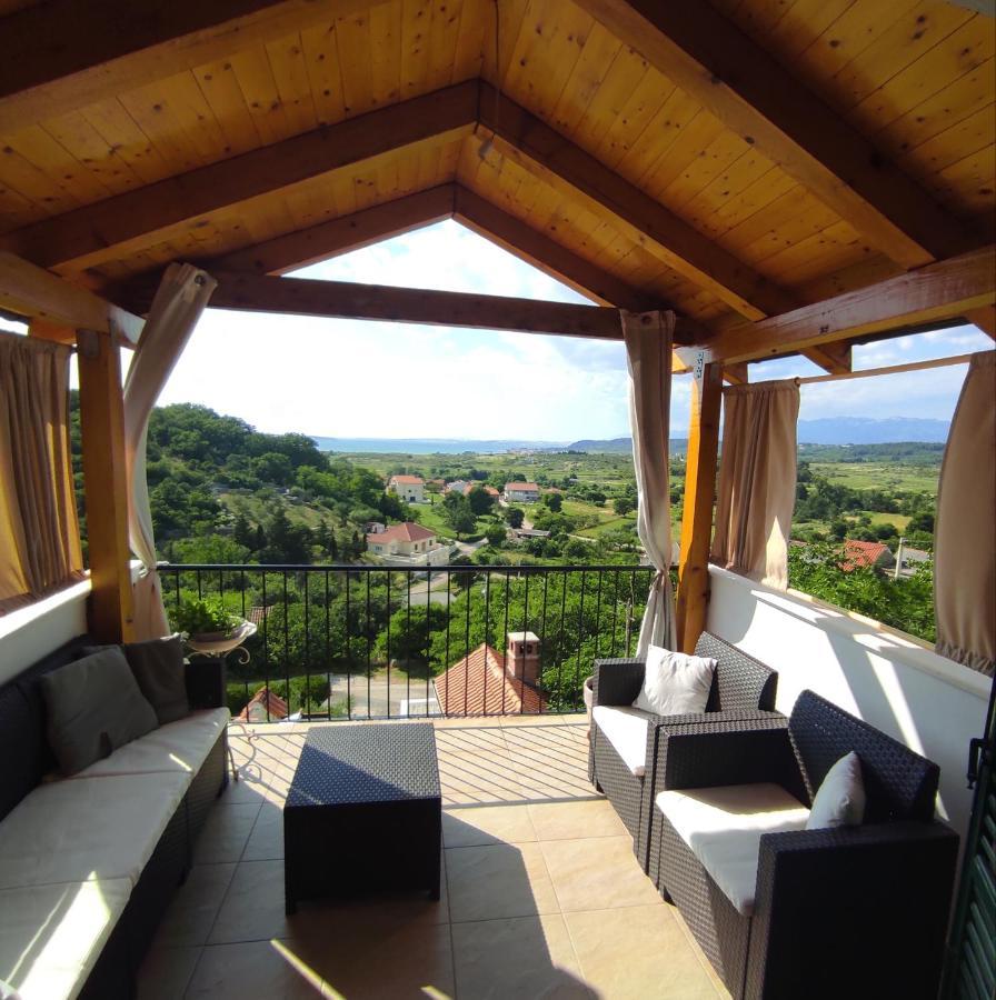Apartment Cernesa Ražanac Екстериор снимка