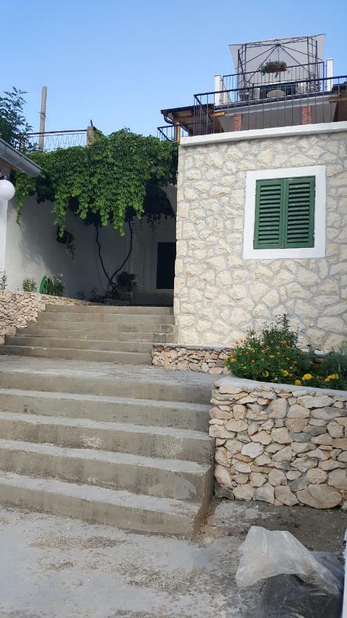 Apartment Cernesa Ražanac Екстериор снимка