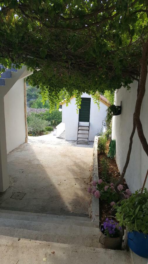 Apartment Cernesa Ražanac Екстериор снимка