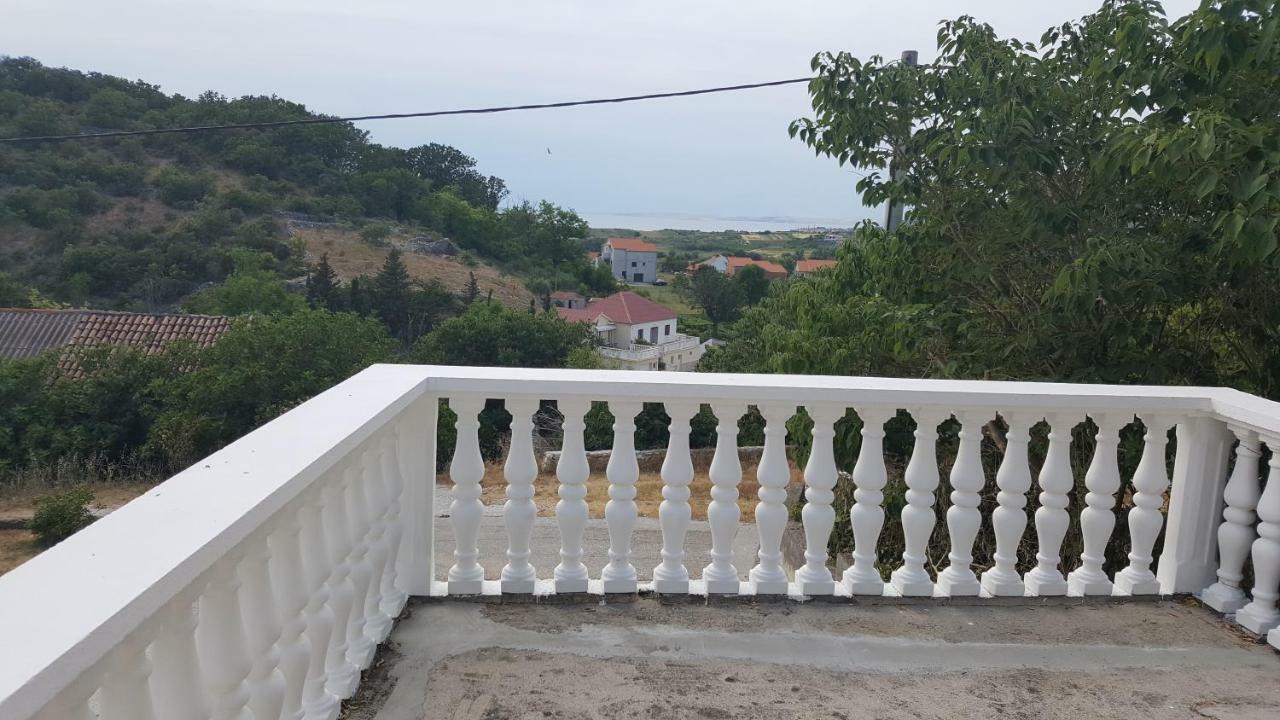 Apartment Cernesa Ražanac Екстериор снимка