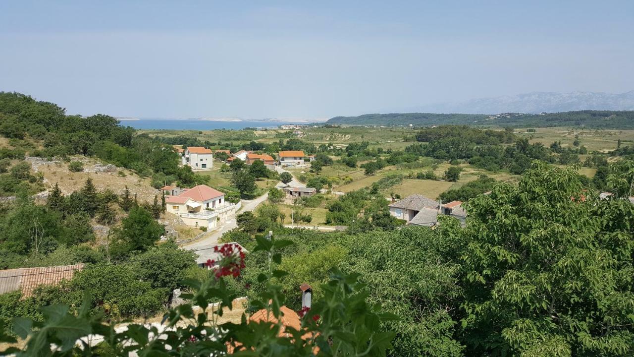 Apartment Cernesa Ražanac Екстериор снимка
