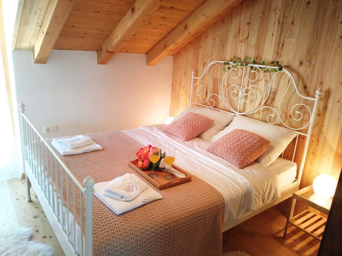 Apartment Cernesa Ražanac Екстериор снимка