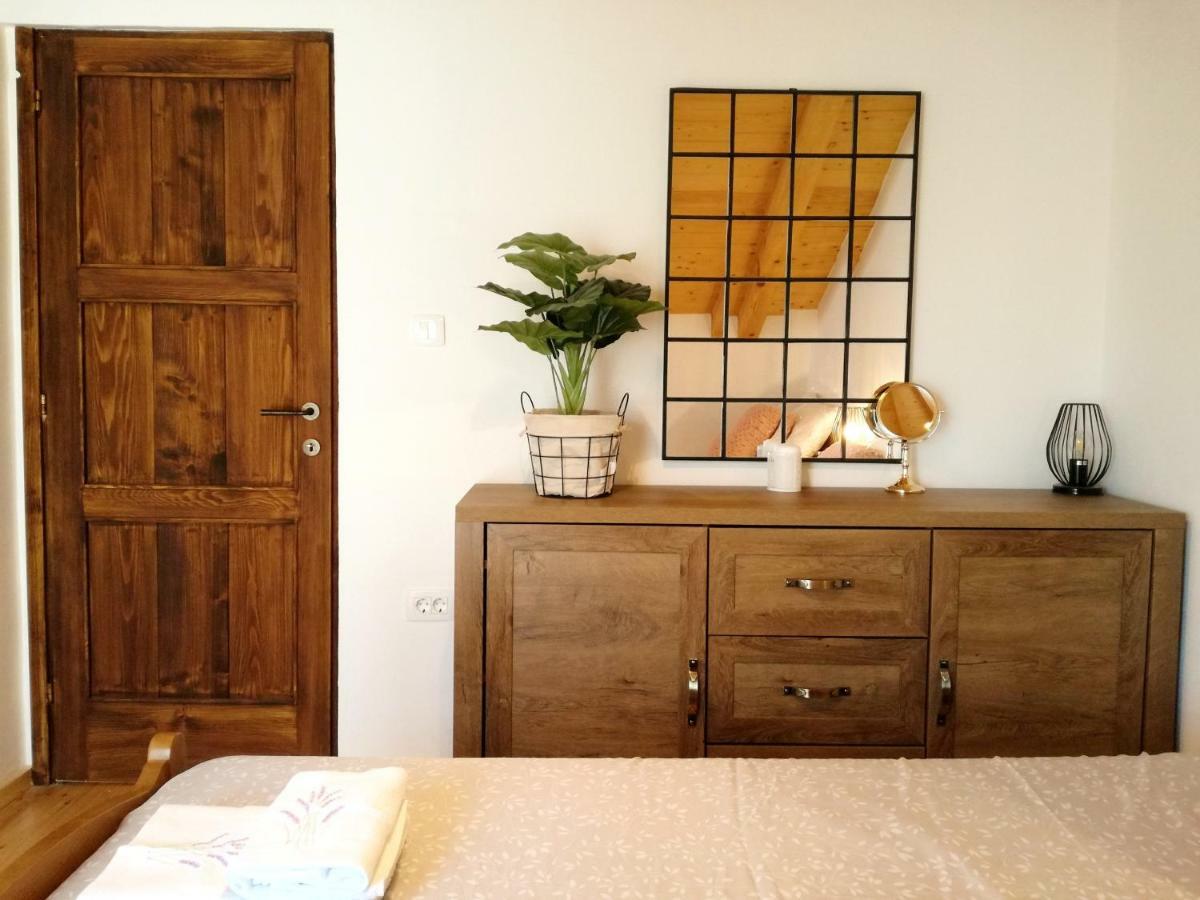 Apartment Cernesa Ražanac Екстериор снимка