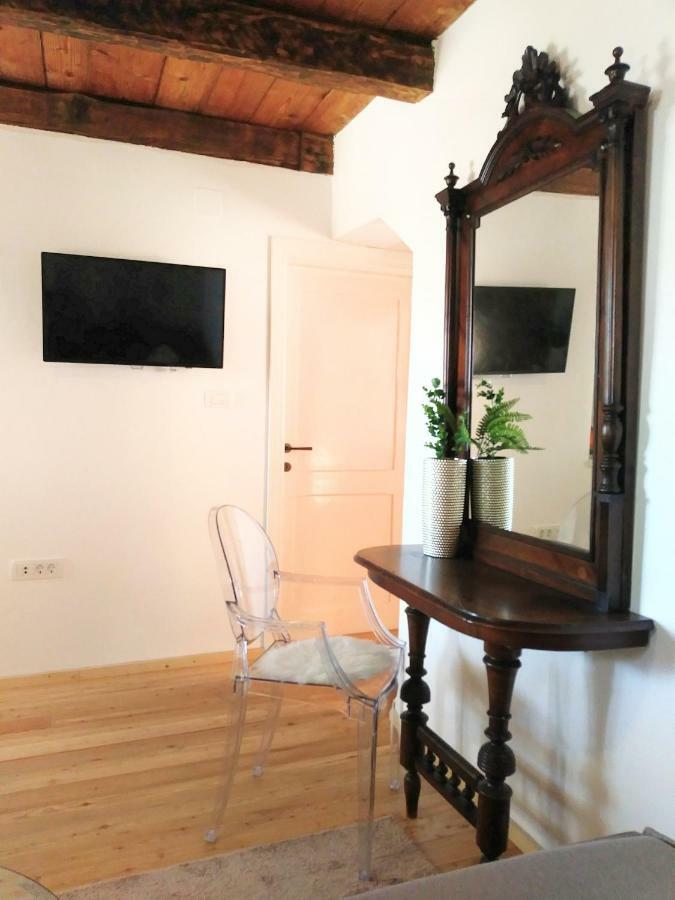 Apartment Cernesa Ražanac Екстериор снимка