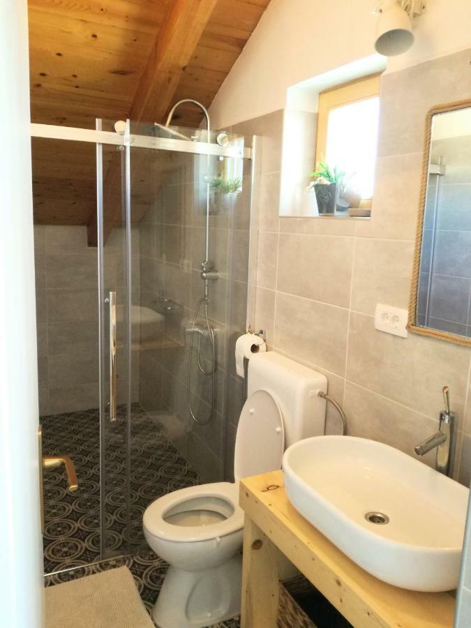 Apartment Cernesa Ražanac Екстериор снимка