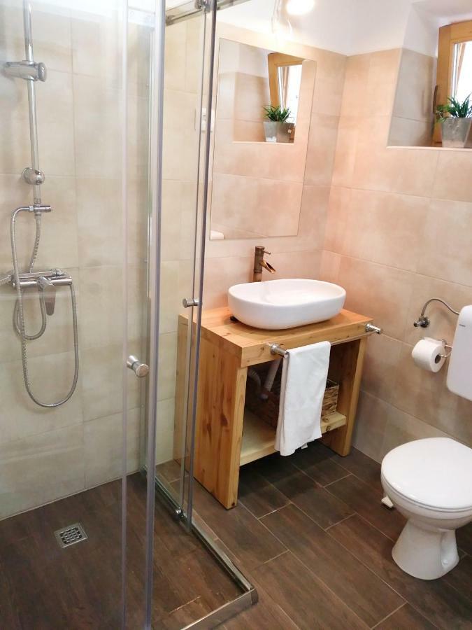 Apartment Cernesa Ražanac Екстериор снимка
